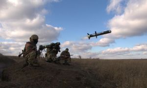 Mỹ viện trợ thêm 450 triệu USD vũ khí cho Ukraine