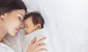 4 yếu tố ảnh hưởng giấc ngủ của trẻ