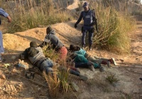 Nam Phi bắt hơn 80 nghi phạm cưỡng hiếp 8 diễn viên
