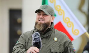 Lãnh đạo Chechnya 'khoe' được Tổng thống Putin thăng hàm thượng tướng