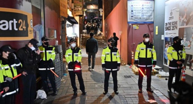 Cảnh sát Hàn Quốc qua đời sau khi bị điều tra về thảm kịch giẫm đạp