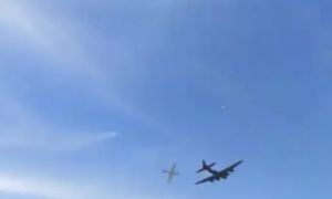 Mỹ: Hai máy bay quân sự va chạm, rơi xuống đất phát nổ