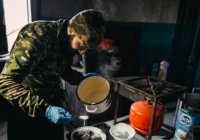 Đầu bếp quân đội Ukraine kể chuyện nấu ăn ‘không có điện’ trong thời chiến