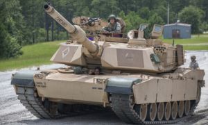 Mỹ sẽ chuyển xe tăng Abrams cho Ukraine sớm hơn dự kiến