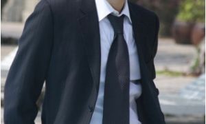 Nghệ sĩ tuổi Mão thách thức vận xui