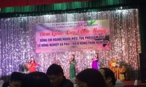 Tiệc rửa ghế, quan mất chim và dân sờ soạng hiện vật