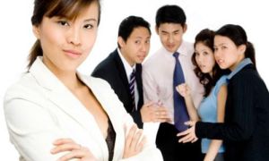 Nói xấu người, ta cũng chẳng đẹp lên!