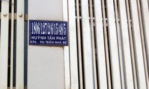 Người Sài Gòn khốn khổ với những căn nhà