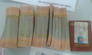 Phát hiện hàng nghìn tờ tiền giả tại sân bay Nội Bài