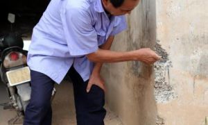 Dùng tay cậy bê tông, người Việt khỏe nhất thế giới?