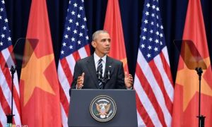 Vì sao ông Obama diễn thuyết không cần nhìn giấy?
