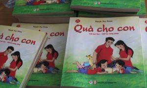 Hùa nhau 'thổi' sách dở lên mây