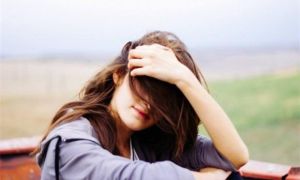 Giá của êm ấm bề ngoài là khổ sở nội tâm