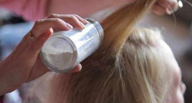 Lọ phấn rôm nhỏ bé và những công dụng làm đẹp tuyệt vời