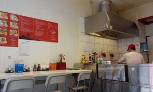 Nghề 'lắc chảo' của người Việt ở nước Đức