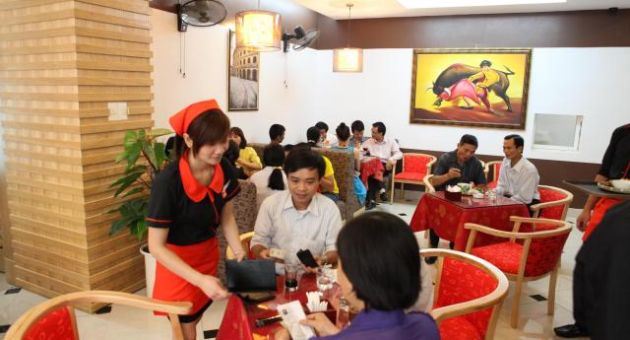 Một số người Việt cứ đến lúc trả tiền là 'đi vệ sinh'