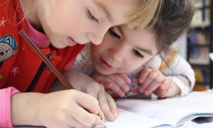 Bí mật trong cách dạy con hạnh phúc, thành công không cần đòn roi