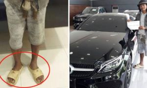 Đi dép lê vào cửa hàng mua xe Mercedes, người đàn ông nói 1 câu khiến nhân...