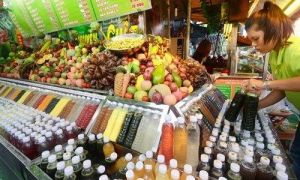 Mỹ khuyến cáo nên hạn chế dùng nước ép trái cây với trẻ nhỏ