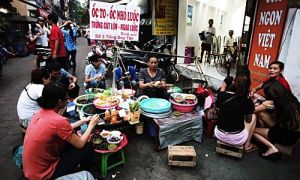 Người Việt quá dễ dãi, thích ăn chỗ