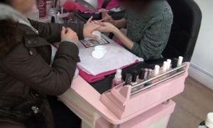 Anh báo động về nạn nô lệ người Việt tại các tiệm làm móng