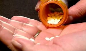 Phụ nữ Mỹ gốc Việt đối diện 140 năm tù vì phân phối trái phép chất gây nghiện