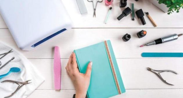 Bí quyết để thợ làm nail mời khách lấy hẹn lần sau