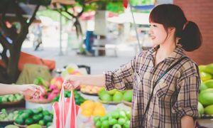 Tiền bạc chỉ là vật ngoài thân, danh dự mới là điều không thể đánh mất