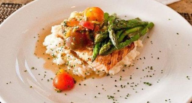 10 hãng hàng không có đồ ăn ngon nhất thế giới