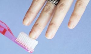 5 cách đơn giản tẩy trắng móng tay ố vàng trong một nốt nhạc