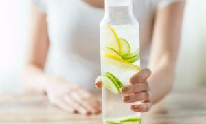 Đây là điều tôi cảm nhận được sau 1 tuần uống nước chanh vào sáng sớm