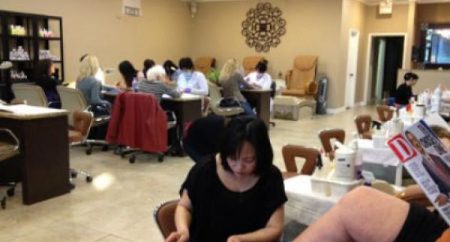 Tiệm làm móng của người Việt ở Mỹ liên tục bị khách quỵt tiền