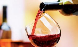 Trong các đồ uống, rượu vang đỏ xếp thứ hai. Nhưng dùng bao nhiêu thì là đủ?