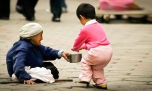 Đức Phật dạy 3 cách bố thí để tạo phúc phận cho đời mình