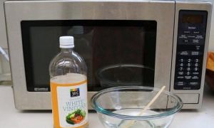 Mẹo hay giúp làm sạch lò vi sóng nhanh mà không cần tốn kém