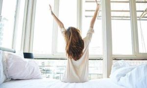 4 thói quen tai hại vào buổi sáng có thể khiến nhiều người mất đến 10 năm tuổi...