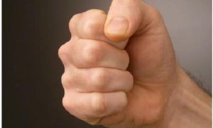 Ai bị tê tay, chuột rút nên biết điều này, để lâu nội tạng bị phá hủy hối...