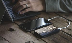 Vì sao pin sạc dự phòng phát nổ, gây cháy?