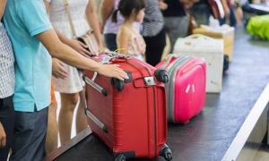 Làm thế nào để vali luôn xuất hiện đầu tiên trên băng chuyền?