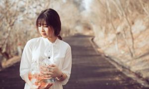 Hạnh phúc trên đời chính là tự biết hài lòng không oán trách