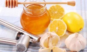Ngâm tỏi với mật ong theo cách này, mỗi ngày dùng 1 thìa còn tốt hơn cả nhân...