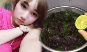 Giã nát nắm lá tía tô rồi đắp mặt 7 ngày liền, nám, tàn nhang chi chít hay mụn...