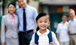 Người thầy dạy thêm 19 năm đau lòng thổ lộ: Thà thành tích học tập kém cỏi...