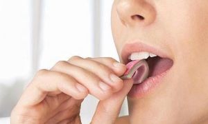 Nhai kẹo cao su khi đi bộ giúp đồng bộ nhịp tim