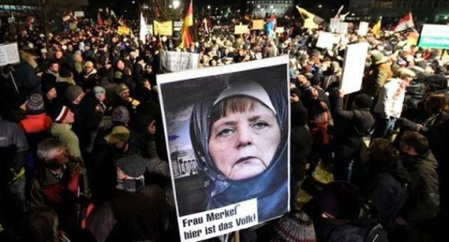 Đức: Liệu “bà đầm thép” Angela Merkel có vượt qua được bão táp chính trị?
