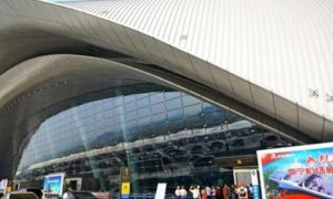 Đặt vé máy bay nhầm ngày, nữ hành khách Trung Quốc bịa chuyện có bom để ngăn...
