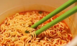 1 bát mỳ hại đời 1 đứa trẻ: Câu chuyện cảnh tỉnh tất cả những người làm cha mẹ!