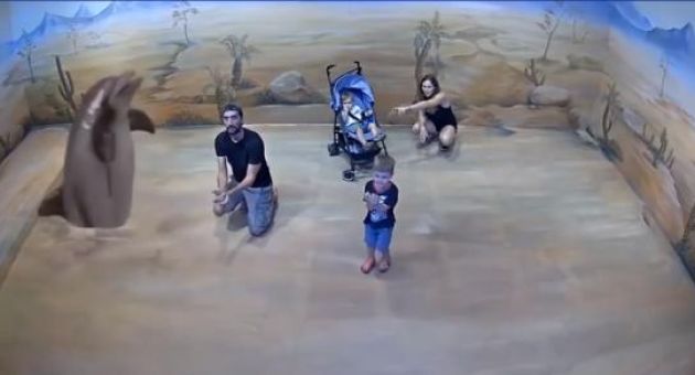 Du hành xuyên không gian và thời gian qua căn phòng 3D ảo diệu, quá ngoạn mục!