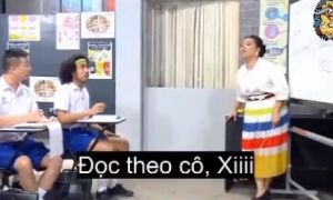 Giáo viên phát âm tiếng Anh khiến học sinh tròn mắt, xem cho vui thôi đừng bắt...