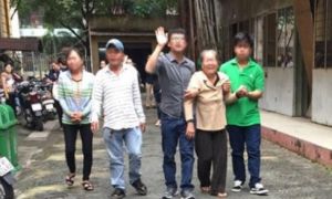 Một phút lầm lỡ của bà mẹ gốc Việt phải trả giá bằng mạng sống